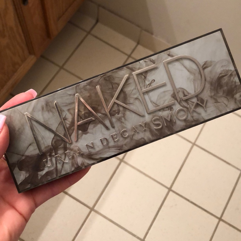 Urban Decay Naked Smoky Palette